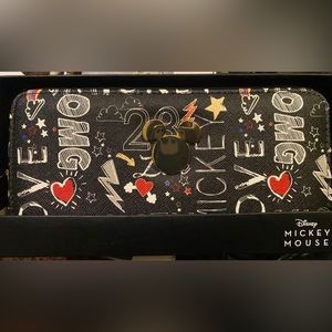 Mickey Mouse Wallet 🖤🤍❤️